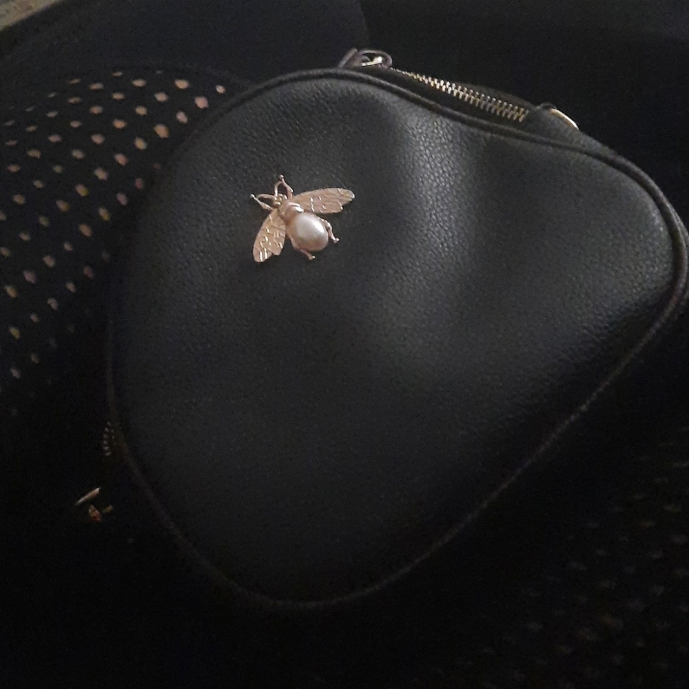 Bumble Bee purse